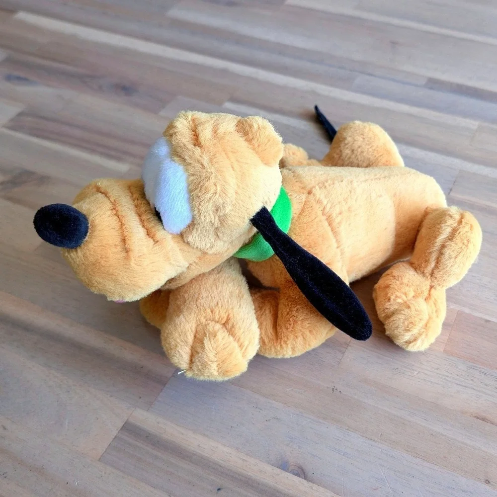 Walt Disney World Pluto Plush Stuffed Animal Dog 10 inch Green Collar Yellow